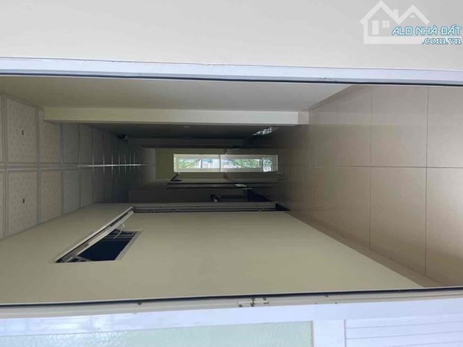 Cần bán nhà 2 tầng. DT 100m2. Mặt tiền đường Châu Thị Vĩnh Tế. Sát Nguyễn Văn Thoại - 2