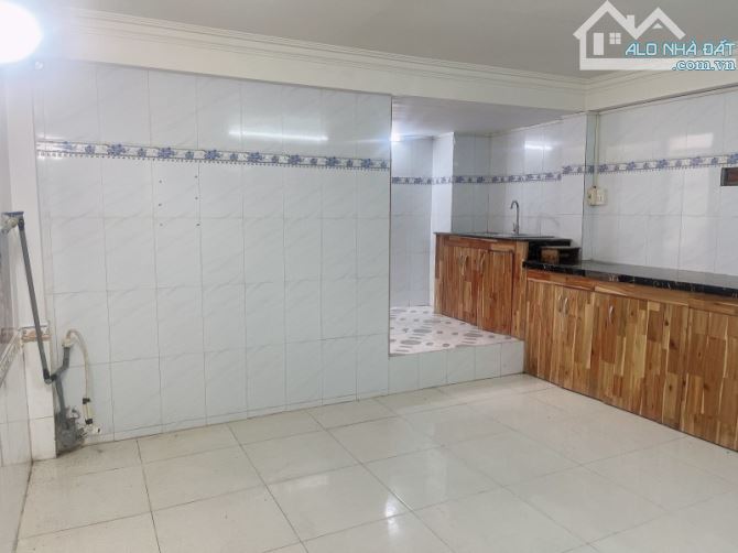 TRUNG TÂM QUẬN 8 - 88M2 - 4,2X21M - HẺM BA GÁC 1 TRỤC - CHỈ 4,4 TỶ - 2