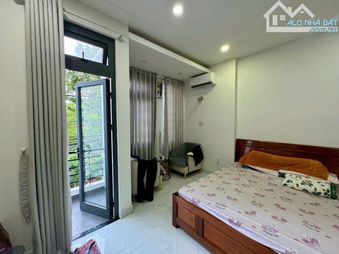 NHÀ ĐẸP MỚI LEN KENG 3 TẦNG-HOÀ MINH- 10 BƯỚC CHÂN RA BIỂN- 4.6X TỶ. - 2