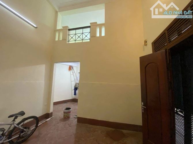 Cho thuê nhà ngõ ô tô Đại La 10 triệu, 30m2, 3 ngủ, vào ngay - 3