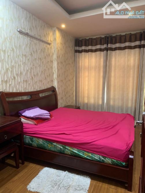 Bán nhà đệp ở ngay Hoàng Hoa Thám Ba Đình. Gara ô tô DT50m, 5 tầng 3 ngủ, MT4m5 Giá 10 tỷ - 3