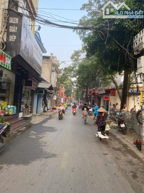 BÁN NHÀ PHỐ KẺ VẼ- ĐÔNG NGẠC -  GARA Ô TÔ - 77M2 - 4 TẦNG. RẺ NHẤT KHU VỰC. - 3