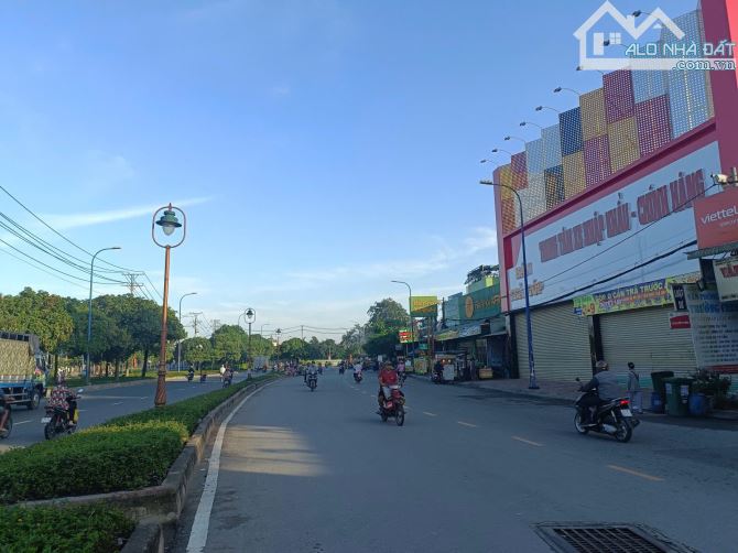 BÁN LÔ ĐẤT MẶT TIỀN KINH DOANH 1 TỶ 790 ĐƯỜNG 8M , SỔ HỒNG RIÊNG - 3