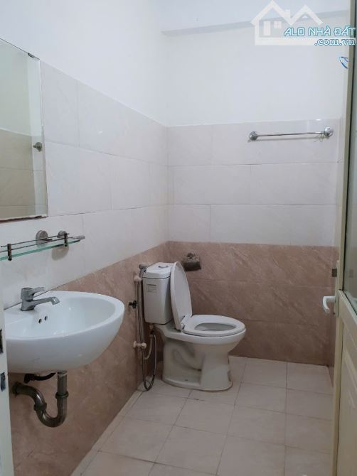 BÁN NHÀ MẶT PHỐ, ĐƯỜNG PHẠM CỰ LƯỢNG, 8,8 TỶ,106,7M²,4PN,3WC, BẾP, PT, SÂN THƯỢNG. - 3