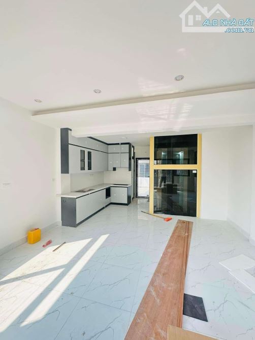 Lê Trọng Tấn - Thanh Xuân 57m x 5 tầng, mặt tiền 4.9m, giá 19.9 tỷ thương lượng - 4
