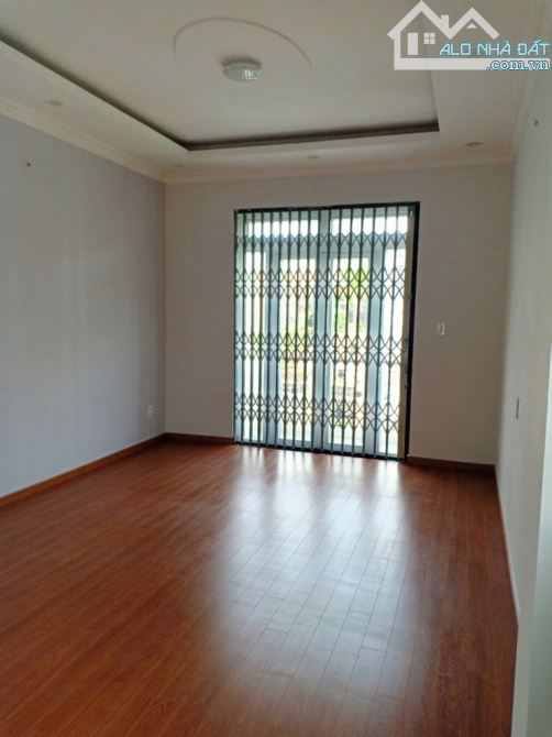 5 TẦNG - MẶT TIỀN BÁC ÁI-TÂN THÀNH- TÂN PHÚ- DT: 3.8*20M-( 75M2 ) -CHỈ  12 TỶ 0 - 4