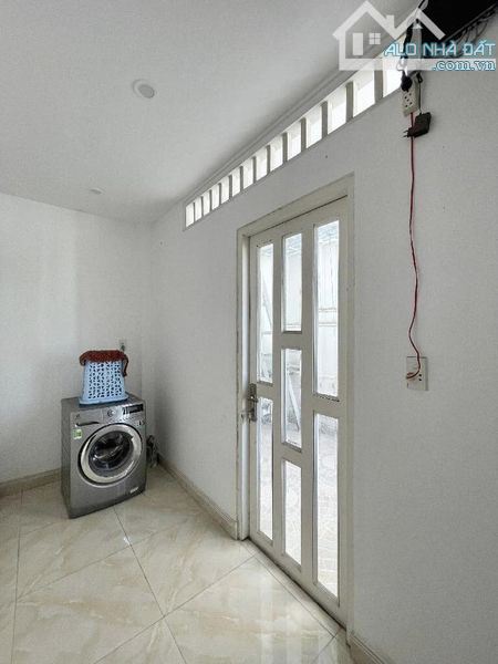 Bán Nhà Mặt Tiền Hẻm, Quốc Lộ 13, 4 Tầng, 67m2, Hiệp Bình Phước Thủ Đức, Gía Nhỉnh 7 Tỷ - 4