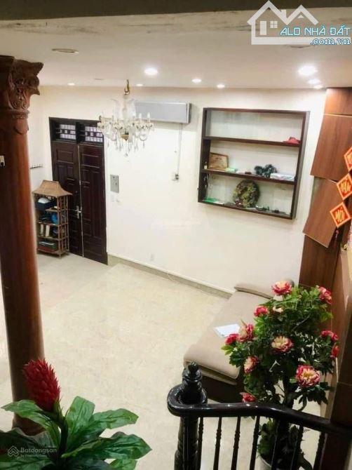 Cho thuê nhà ngõ ôtô phố Hoàng Liệt Hoàng Mai 45m x 4 tầng, giá 12tr/tháng