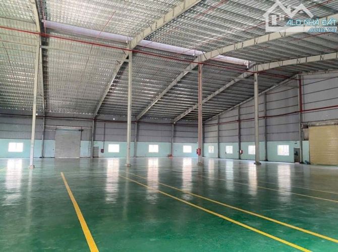 CHO THUÊ XƯỞNG TÂN UYÊN, DT 3000M2, ĐƯỜNG CONT, GIẤY TỜ ĐẦY ĐỦ,