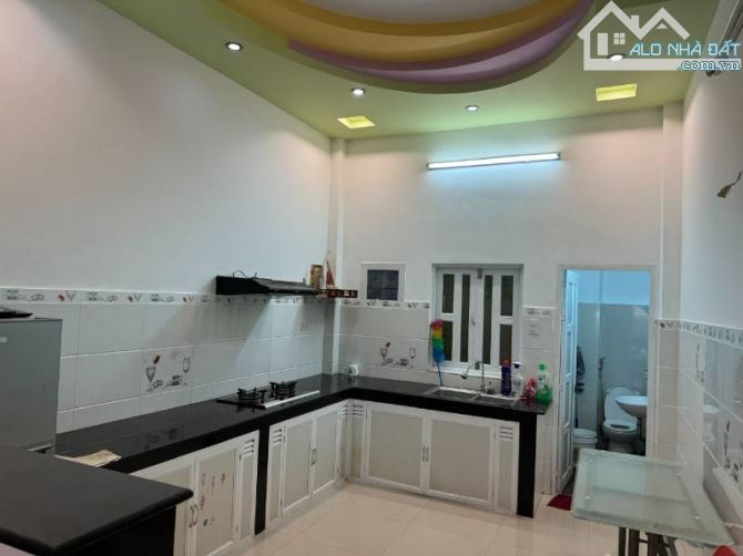 🏠 BÁN NHÀ ĐẸP GIÁ RẺ 4.9 TỶ - 1 TRỆT 2 LẦU - 37.5M² - HẺM Ô TÔ LÝ THƯỜNG KIỆT,- GẦN BIỂN