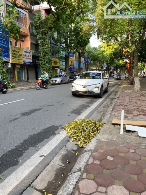 Cực hiếm (ảnh thật 100%) Nguyễn Chí Thanh, Đống Đa, dân xây Gara Ô tô, KD, 43m 6 tầng17 tỷ