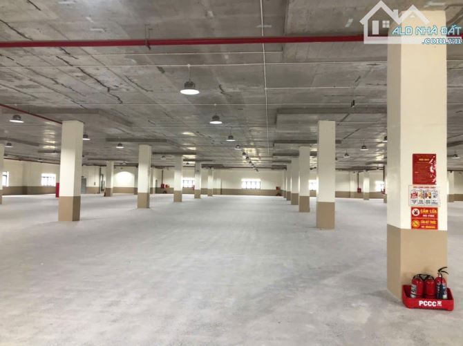 (CCN Tân Tiến - Văn Giang - Hưng Yên) Cho Thuê 4.000m2 Kho Xưởng Giá 70.000đ/m2/tháng