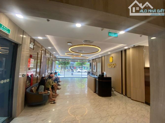 Chuyển nhượng căn studio tòa Imperia Vinhome Smartcity tầng trung, 28m2 giá 2,050 tỷ full