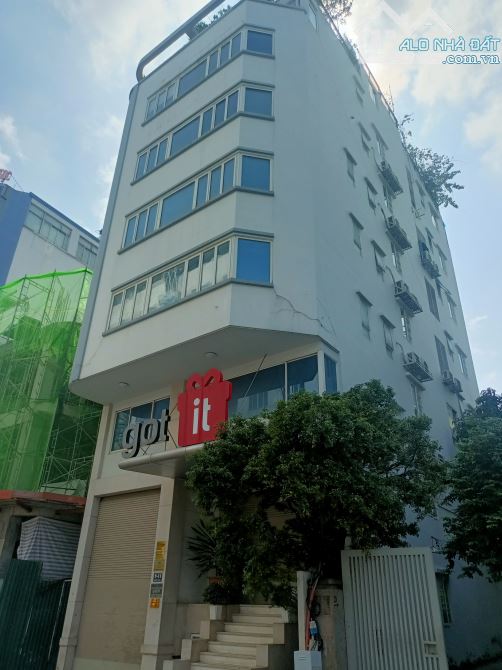 Siêu hiếm - Building MT Nguyễn Văn Thủ, Q.1 - DT: 8,4x18 (145m2) . DTSD: 1.200m2 - 95 t tỷ - 2