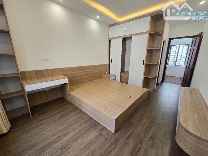 Bán Nhà Ngô Thì Nhậm, Hà Đông, 30m2, 5 tầng, Ô tô đậu cửa, 2 ngõ , Giá 6,15 tỷ - 1