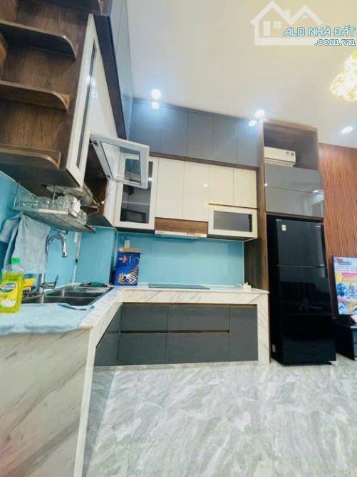 Bán nhà mặt tiền Âu Dương Lân P3, Q8, DTSD 85 m2, nhà cực đẹp, 10 tỷ - 1