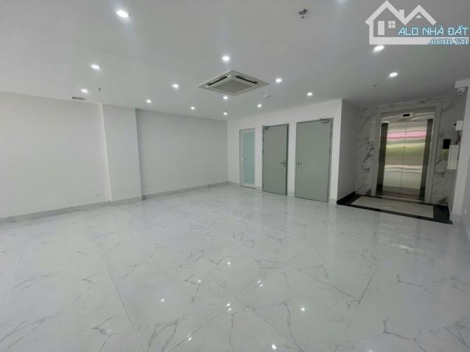 Bán nhà mặt phố XÃ ĐÀN, 125m2, 9 tầng, MT 8.8m, giá 87 tỷ. Vỉa hè 6m. Đống Đa. - 1