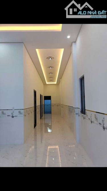 Nhà ven biển Long Mỹ, 140m2, ngang 5 sâu 28, 80 thổ cư, 2 phòng ngủ giá 1tyx - 3