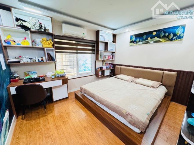 Bán nhà Kim Giang, Thanh Xuân: 40m2*5T nhỉnh 6 tỷ, ngay gần phố, mặt ngõ, lô góc, nhà đẹp, - 3