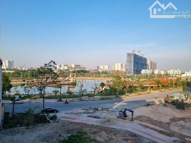 Nhà ngõ 268 Ngọc Thụy, View hồ công viên Ngọc Thụy - 3