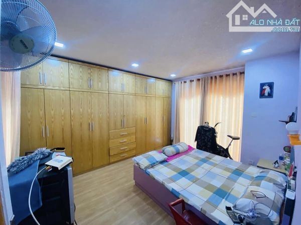 Bán Nhà 1/ Đường số 42,3 Tầng, 22m2, Phường Linh Đông Tp Thủ Đức, Gía Nhỉnh 2 Tỷ - 3