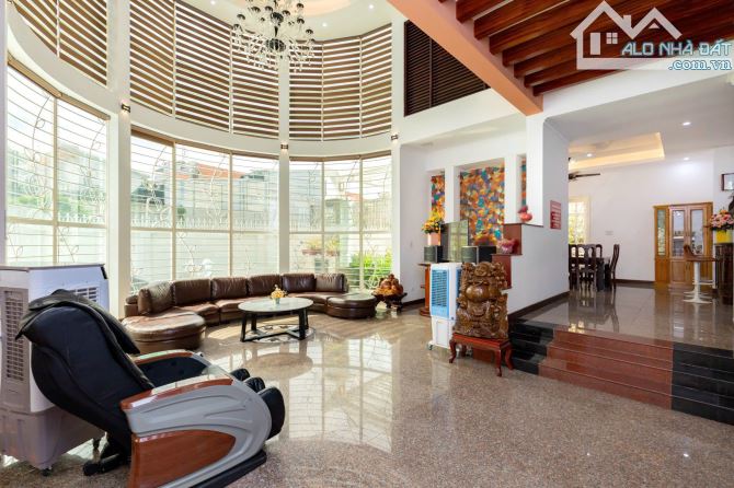 Cho thuê villa hồ bơi 7PN đẳng cấp hồ bơi lớn - 3