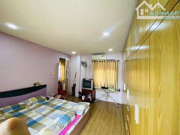 Bán Nhà 1/ Đường số 42,3 Tầng, 22m2, Phường Linh Đông Tp Thủ Đức, Gía Nhỉnh 2 Tỷ - 4