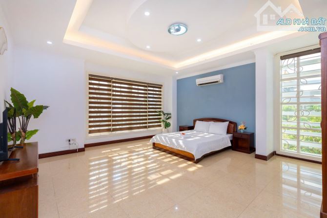 Cho thuê villa hồ bơi 7PN đẳng cấp hồ bơi lớn - 7