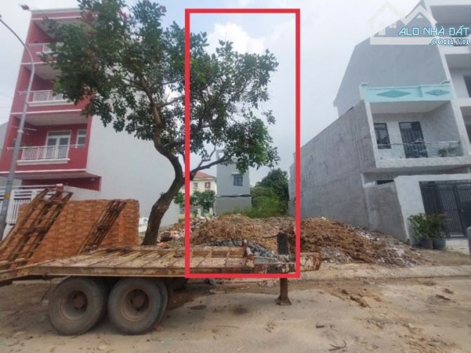 Lô đất 90m2 full thổ,Mặt tiền đường KDC Êm Đềm, Đương 10m vỉa hè,Linh Xuân,Thủ Đức