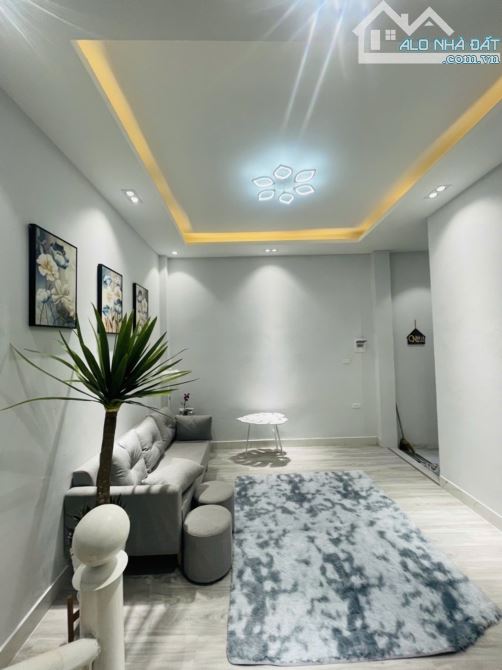 Bán nhà phố PHAN BỘI CHÂU - 1 nhà ra MẶT PHỐ - 5 Tầng - 3 Ngủ khép kín - ĐẸP
