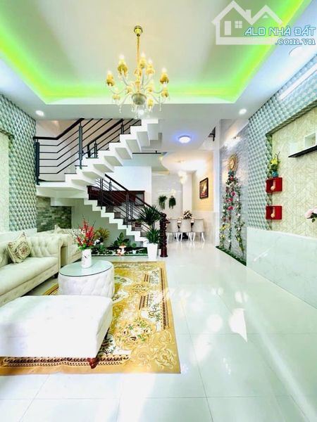 Bán Nhà Đẹp 61m2, 3 Tầng, Tặng Full Nội Thất, Thống Nhất P16 Gò Vấp, Gía Nhỉnh 5 Tỷ