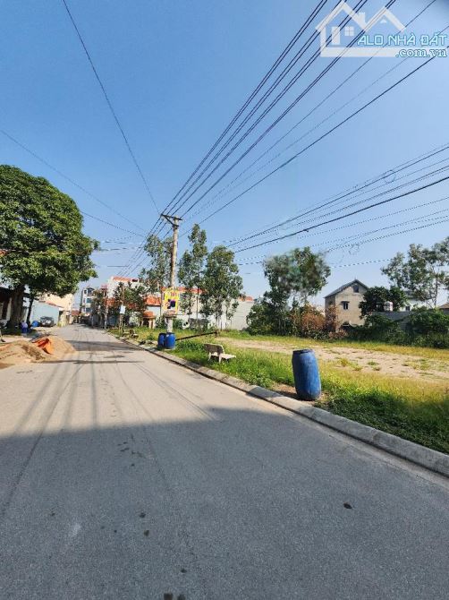 Ô Tô Tránh Thông-Gần KCN Tân Quang.Bán Đất Tân Quang-Văn Lâm.Dt 45m,Giá 3 Tỷ.