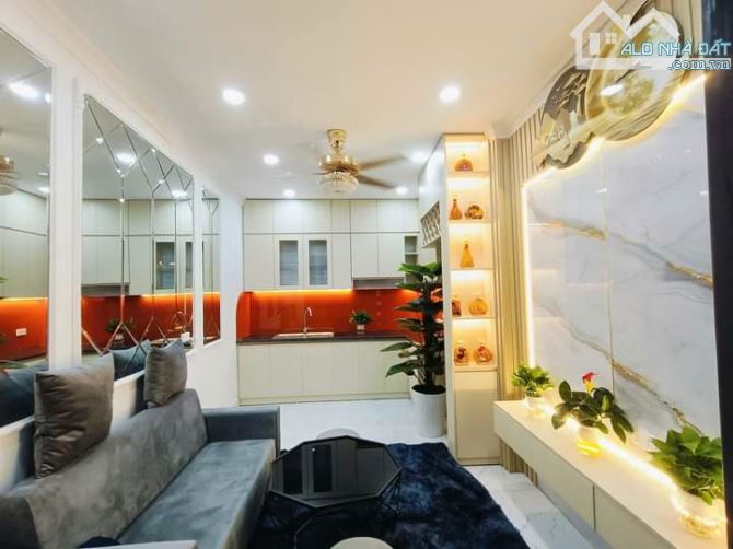 HIẾM CÓ NHỈNH 4 TỶ NHÀ MỚI 4 TẦNG, 10M RA Ô TÔ, 50M RA MẶT PHỐ BẠCH MAI, FULL NỘI THẤT
