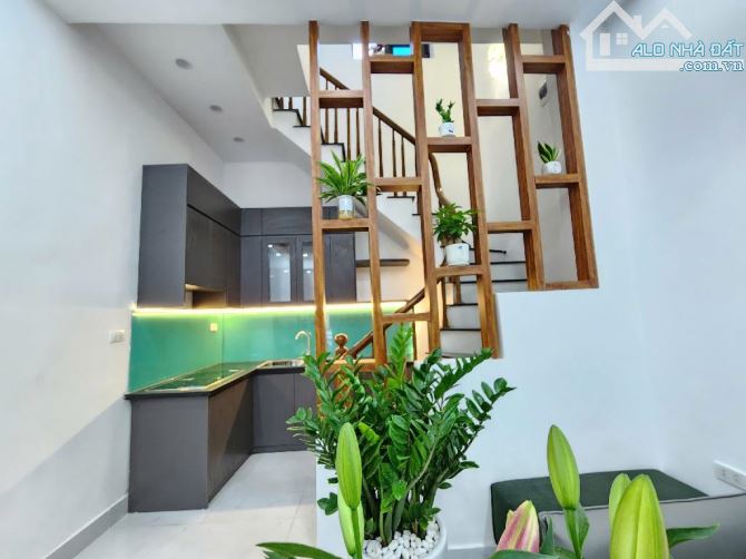 Định Công Thượng, Hoàng Mai, Nhà đẹp, Nôi Thất Đẹp, Gần Ô tô, 42m² × 5 tầng, Hơn 6 tỷ. - 1