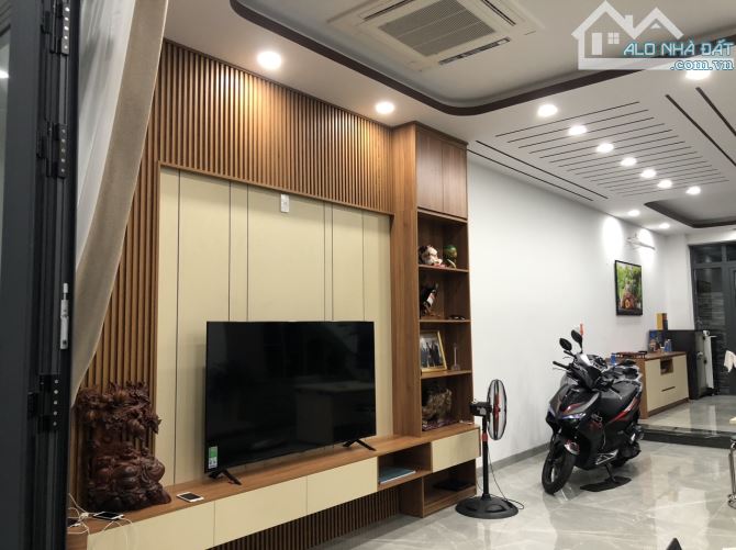 Bán nhà mặt tiền đường 1A KĐT Hà Quang 2, Nha Trang. DT 95m2 giá 8,5 tỷ - 1