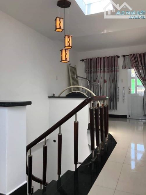 🏡 BÁN NHÀ ĐÚC 1 TRỆT 3 LẦU P4, HẺM Ô TÔ, GẦN CHỢ CÔ GIANG, BIỂN BÃI TRƯỚC CHỈ 4.8 TỶ - 1