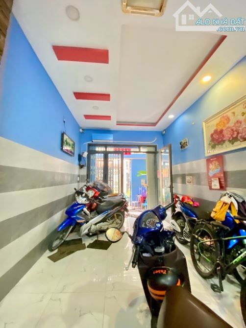 🏠 HOÀNG XUÂN HOÀNH, KẾ MẶT TIỀN LŨY BÁN BÍCH, HOÀ BÌNH, Hiệp Tân, Tân Phú ➖ DT 101m² - 1