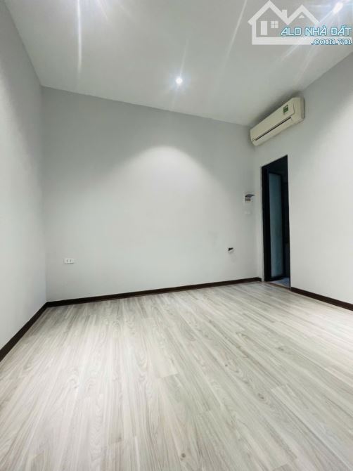 Bán nhà phố PHAN BỘI CHÂU - 1 nhà ra MẶT PHỐ - 5 Tầng - 3 Ngủ khép kín - ĐẸP - 2