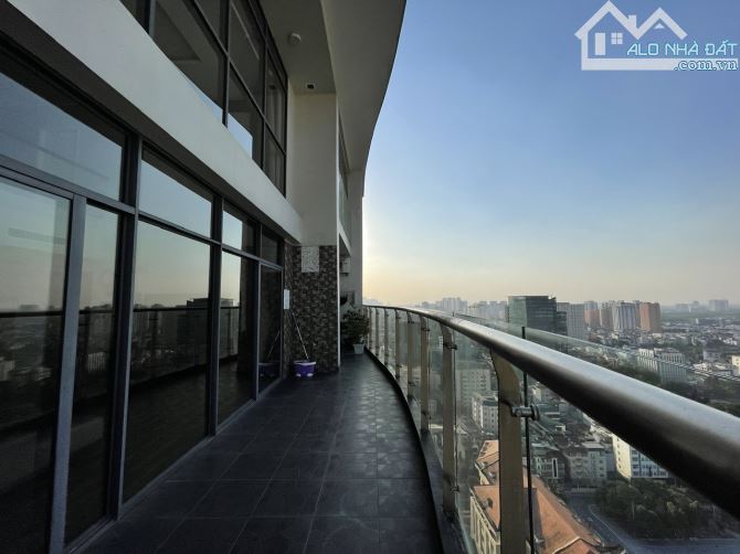 Bán gấp penhouse Tràng An Complex Hà Nội : 240m2. 4 ngủ. View Hồ Tây, siêu đẹp. 30 tỷ - 2