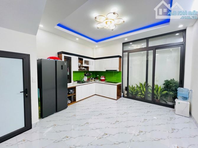 Bán nhà đẹp Minh Khai, 43m2, 5 tầng, gần phố, 7.8 tỷ - 2