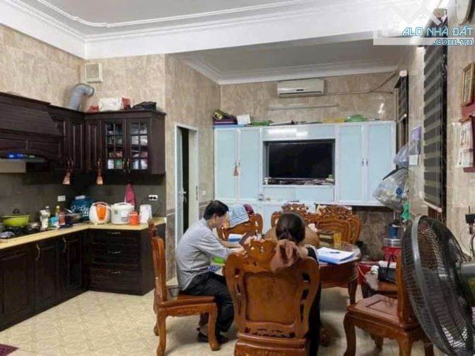 BÁN NHÀ QUANG TRUNG HÀ ĐÔNG 95M2X5T, MT 4.5M - PHÂN LÔ VỈA HÈ ĐƯỜNG LỚN. GIÁ KỊCH SÀN - 3