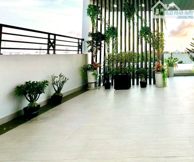 Nhà đẹp ở ngay, ngang 5m hiếm, 4 tầng, Nguyễn Thị Thập, khu dân trí chỉ 8.5 tỷ - 4