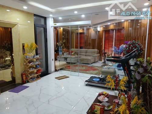 Bán Nhà Lô Góc Yên Lộ, 93.5m², Mặt Tiền 5m, Giá 27.9 Tỷ, Kinh Doanh Đỉnh, Sổ Đẹp - 4