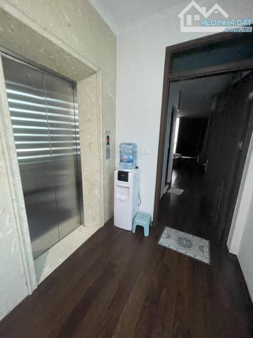 Nhà đệp ở luôn Duy Tân Cầu Giấy. Sổ A4 50m, 7 tầng, MT4m Giá 19 tỷ Ô tô đỗ cửa+ KD Ngon - 5