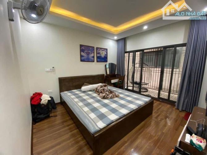 Bán nhà P.Liễu Giai 55/60m2 MT5,3m 5 Tầng 2 Thoáng Ô TÔ ĐỖ CỬA NGÀY ĐÊM 19 TỶ - 5