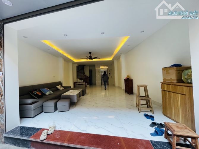 ✅ CƠ HỘI VÀNG CẦU GIẤY - NHÀ ĐẸP, VỊ TRÍ SIÊU ĐẮC ĐỊA , THANG MÁY   🏠 Diện tích: 50/55m² - 6