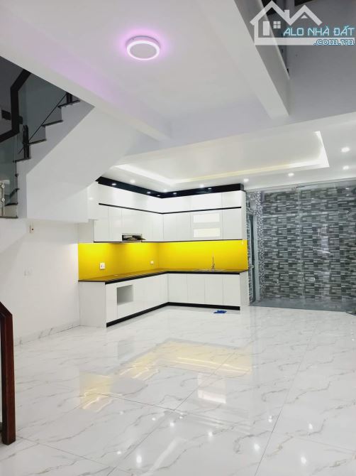 Bán nhà mặt đường dân lập, quận lê chân Giá 9 tỷ dt95m xây 3 tầng - 6