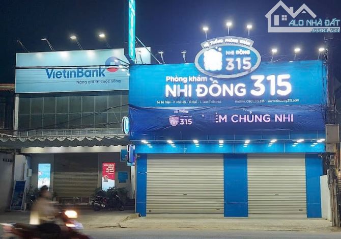 Cho thuê nhà mặt tiền Bà Triệu_ 140m2_ vị trí kinh doanh đắc địa_