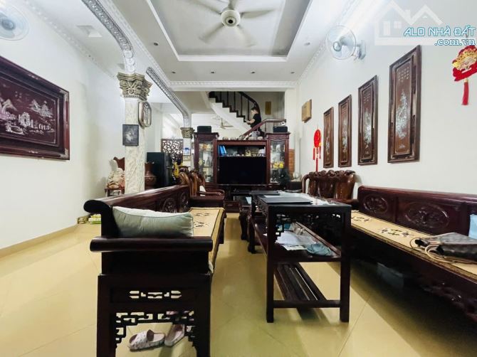 Bán nhà Trường Chinh, Ngõ thông, 3 gác tránh, 76m2, MT5m,  5 tầng, 12 tỷ