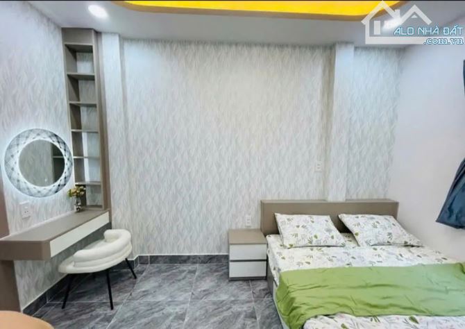 🔥NÓNG HỔI 🔥 Nhà đẹp 2lầu/48m²/SHR Đ.Hồ Biểu Chánh Q.PN gần chợ NVT sát Q1,Q3 chỉ 3tỷ5